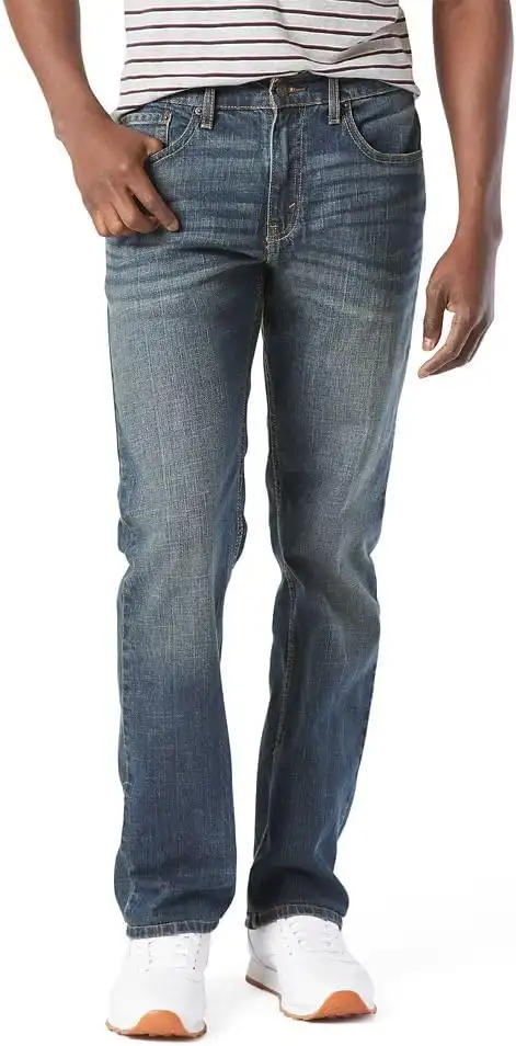 Men’s Relaxed Fit Jeans – Manufacturing for Italy